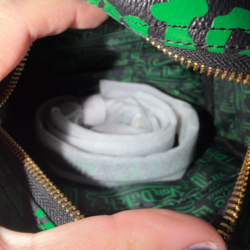 NWT Von Dutch Black and Green Mini Bag - Picture 3 of 4